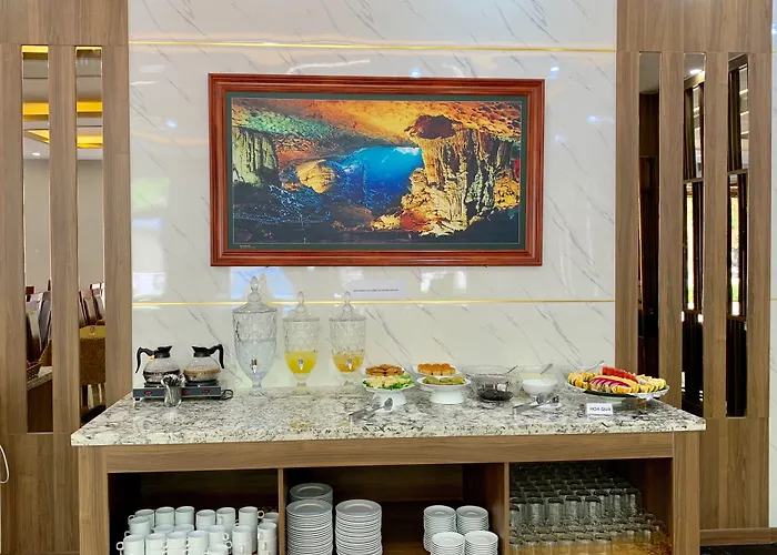 Khách sạn Emma 4*